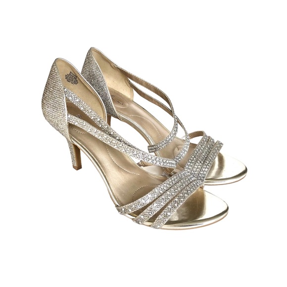NEW Bandolino Silver Rhinestone Strappy Heeled Evening Sandals Women’s - Picture 1 of 16